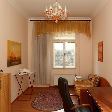 7K - Apartmany Lazenska การ์โลวีวารี ภายนอก รูปภาพ