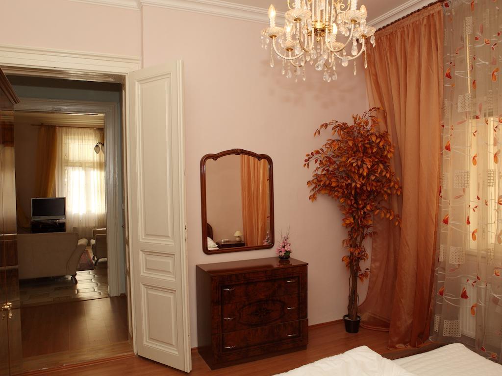 7K - Apartmany Lazenska การ์โลวีวารี ภายนอก รูปภาพ
